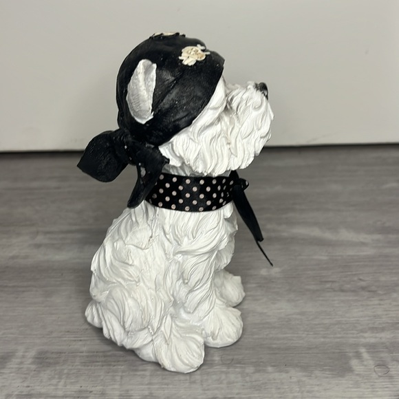 Vintage white pirate dog figurine with eye patch and skull hat - Picture 3 of 6